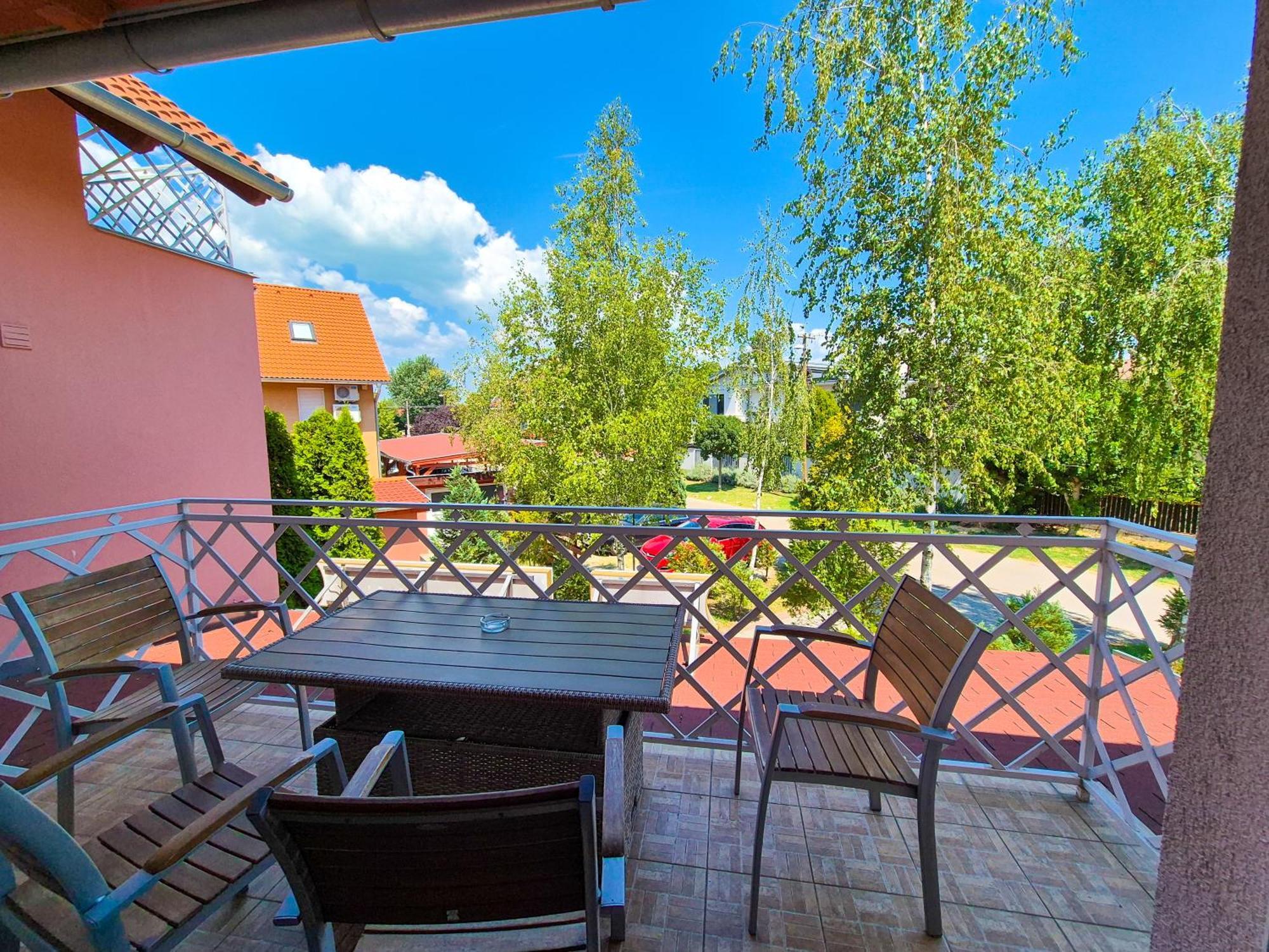Ildiko Apartmanhaz Zamárdi Exterior foto