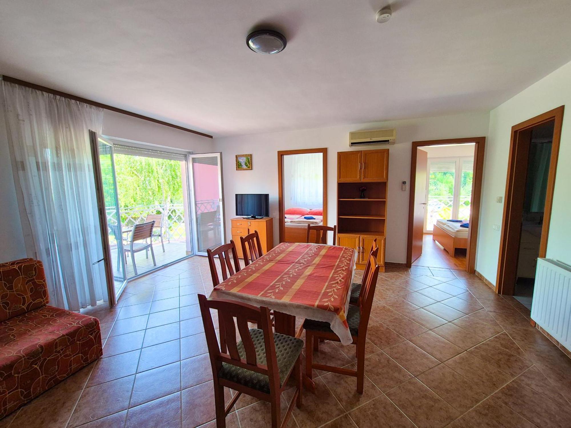 Ildiko Apartmanhaz Zamárdi Exterior foto